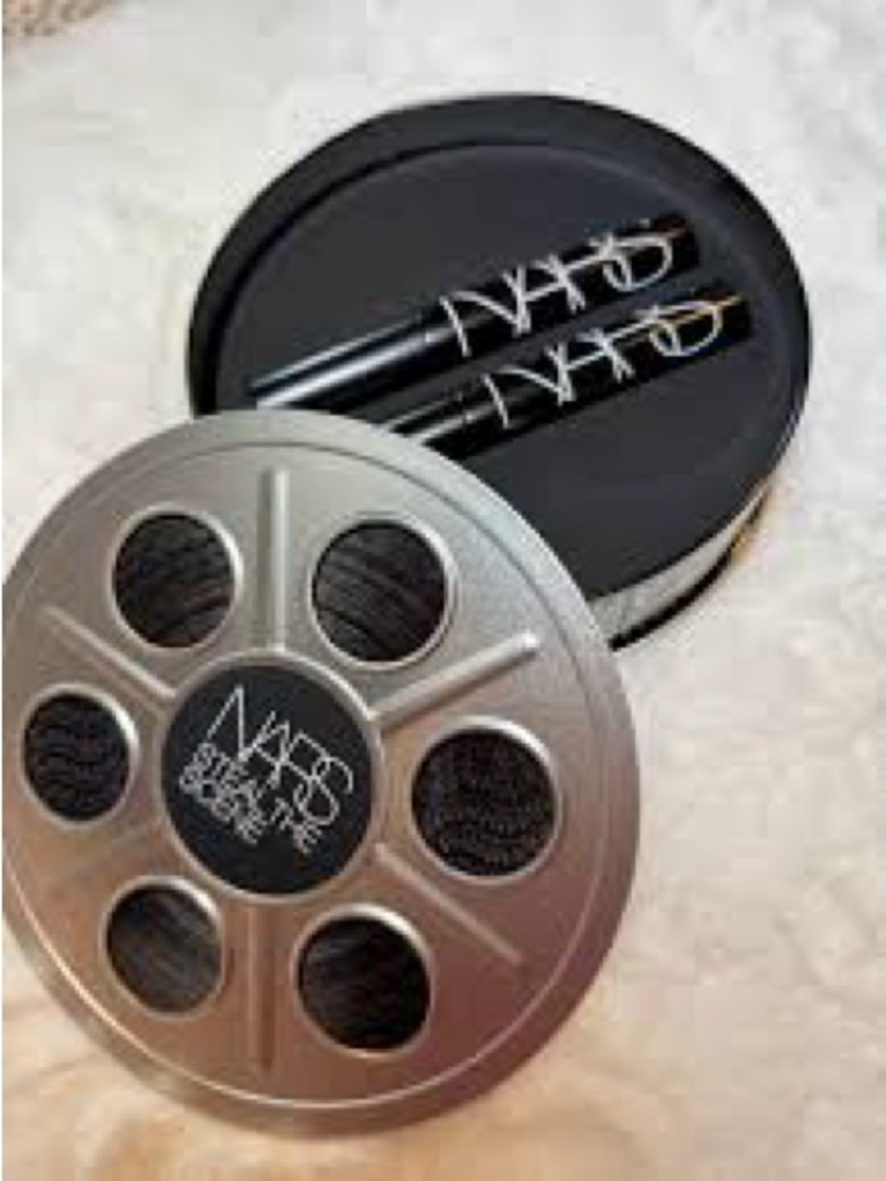 NARS Steal The Scene Pr box (Nars Notorious mascaras inside)
